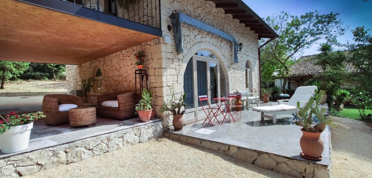 Villa Neli, Palazzolo Acreide, Siracusa, Hot Tub, Wi-Fi & Parking Exterior photo